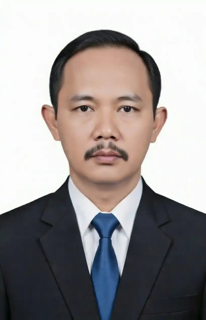 Agung Baskoro, S.H. - Kepala SMK YPE Semarang